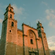 Mérida vs. la Riviera Maya: por qué elegir el centro de Yucatán para tu próximo viaje